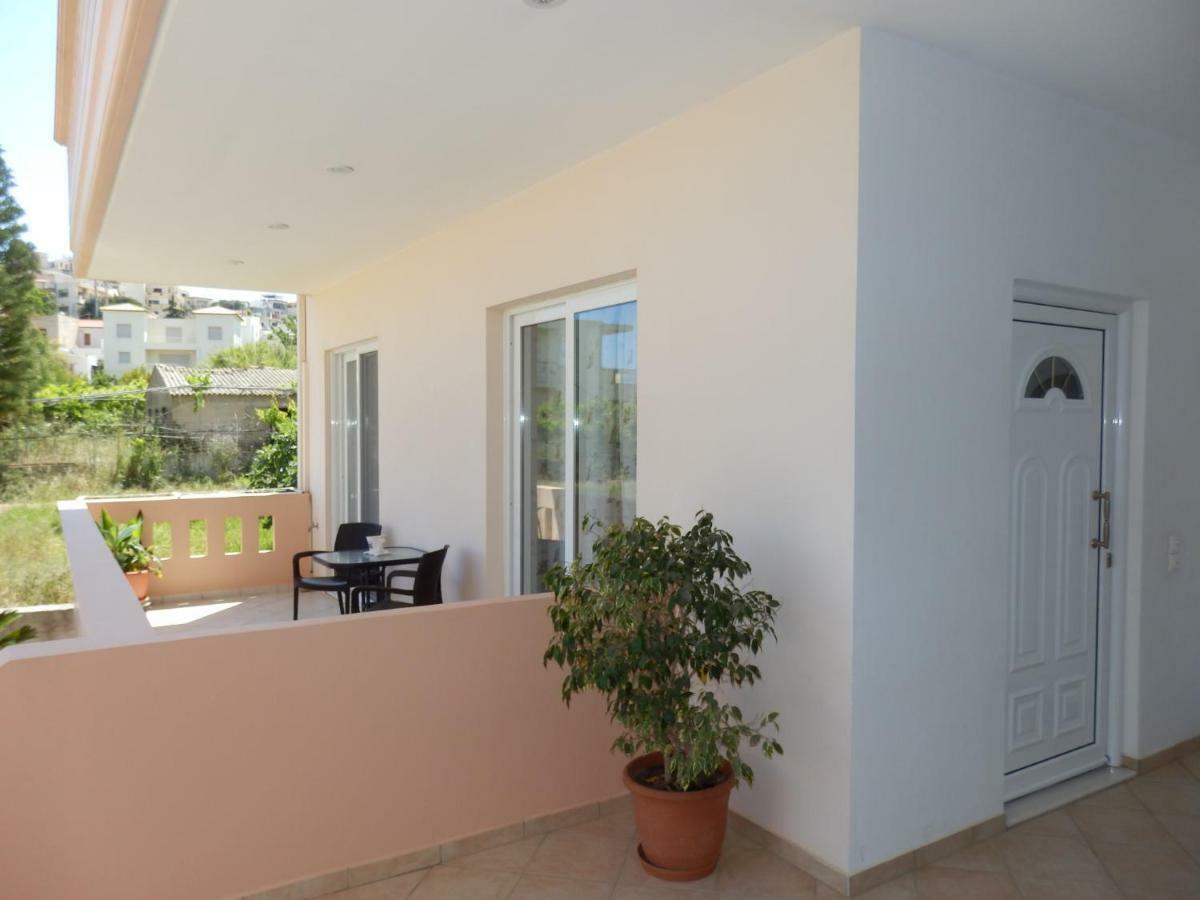 Charisma Apartment Platanés Exterior foto